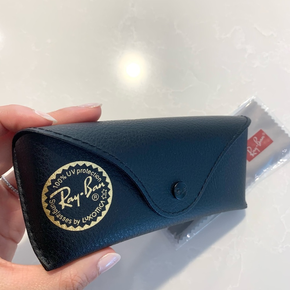 Ray-ban Case - Picture 2 of 2